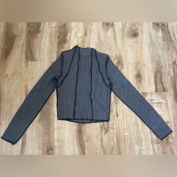 NWOT - Kimchi Blue Blair Seamed Long Sleeve Top - Size S - Picture 6 of 7